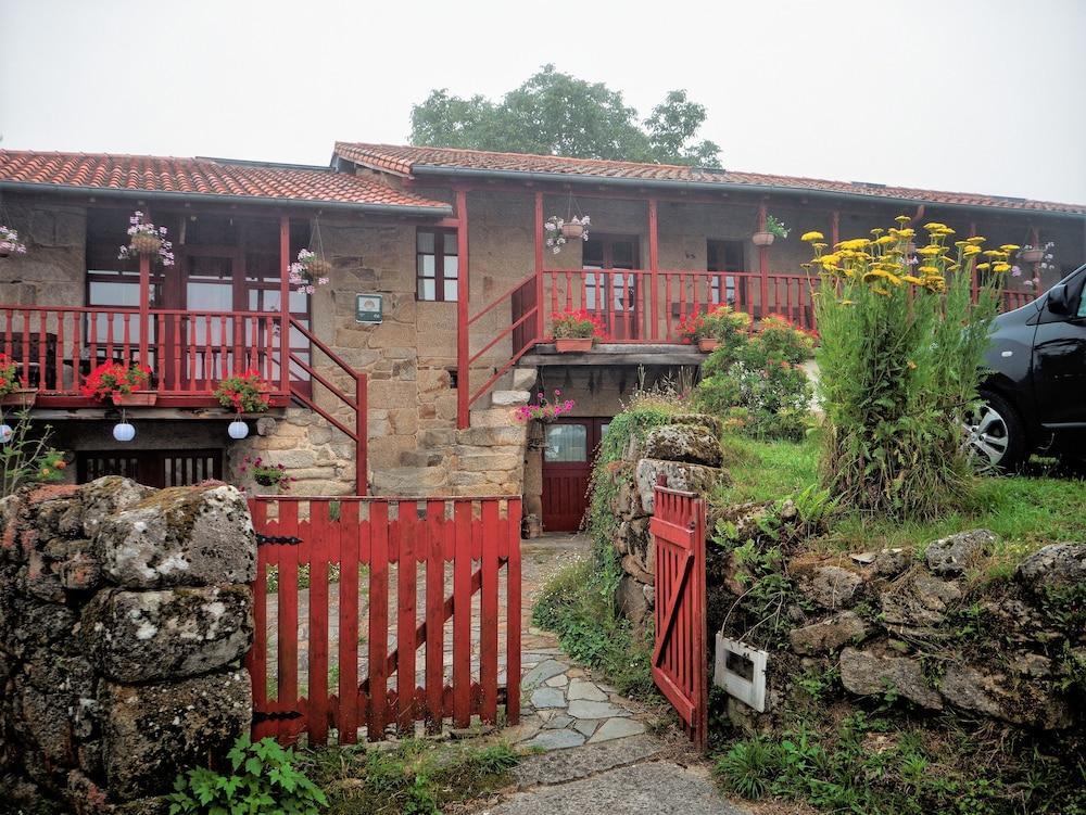 A Casa Da Eira Guest House Cerreda Exterior foto